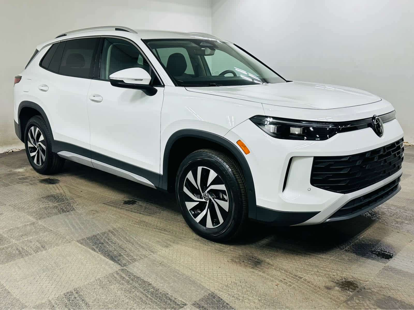 Certified 2025 Volkswagen Tiguan S