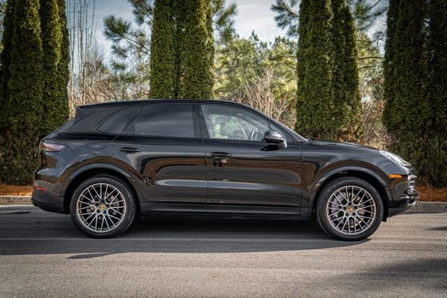 2022 Porsche Cayenne Platinum Edition