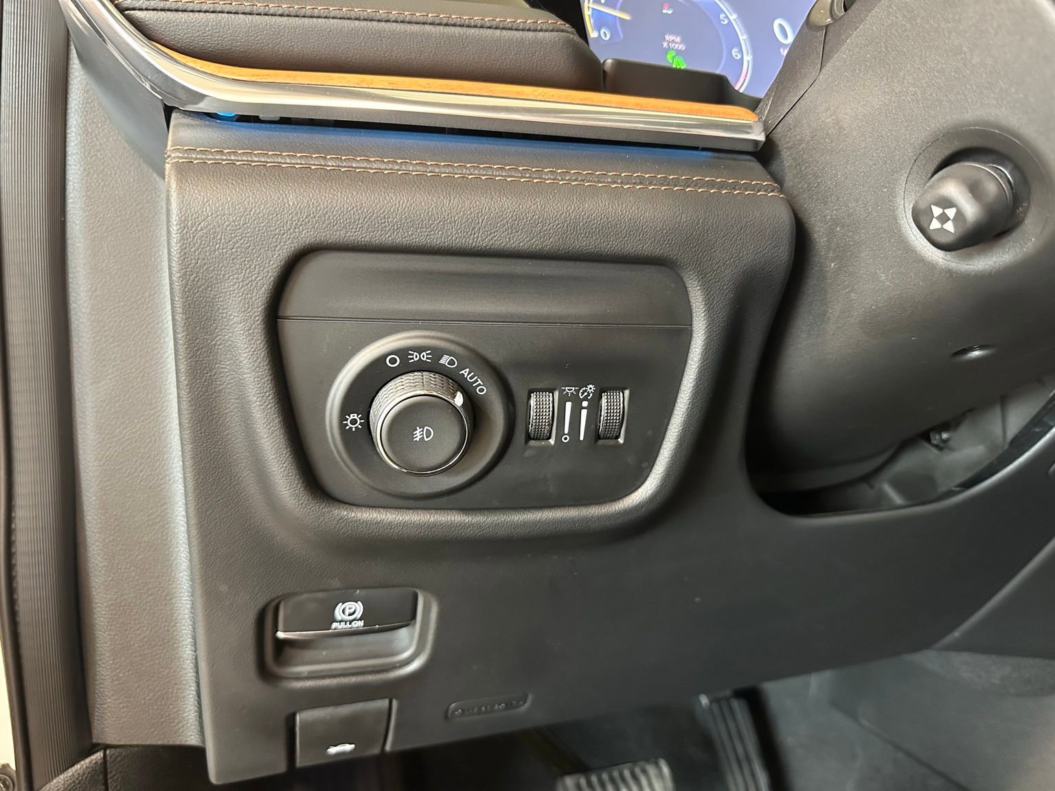 2024 Jeep Grand Cherokee Summit