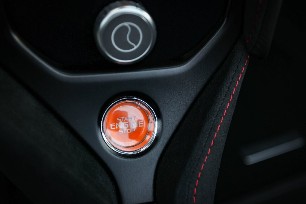 Used 2027 McLaren 750S Spider photo 15