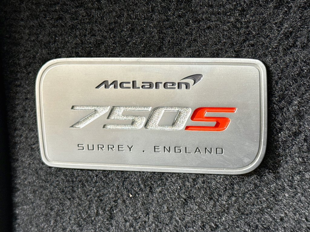 Used 2026 McLaren 750S Spider photo 21