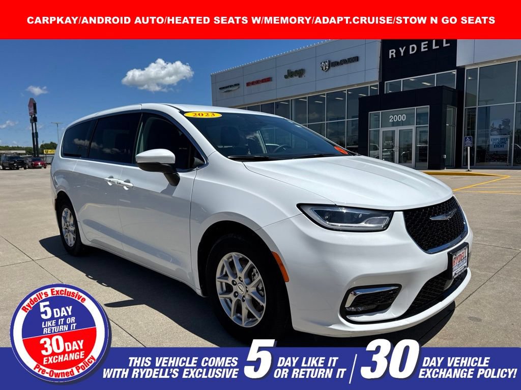 Certified 2023 Chrysler Pacifica Touring-L