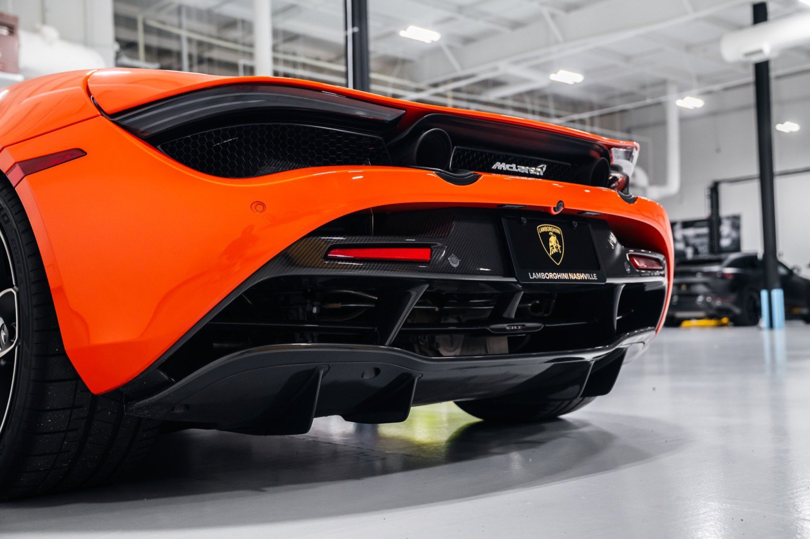 Used 2019 McLaren 720S Performance photo 35