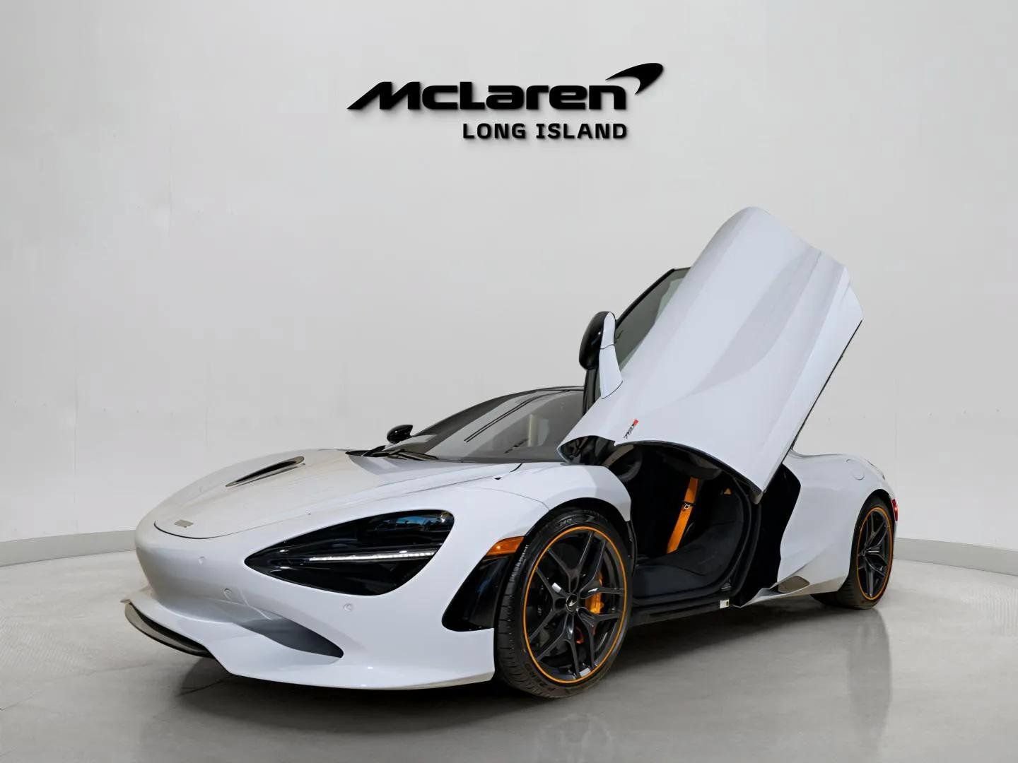 New 2026 McLaren 750S photo 10
