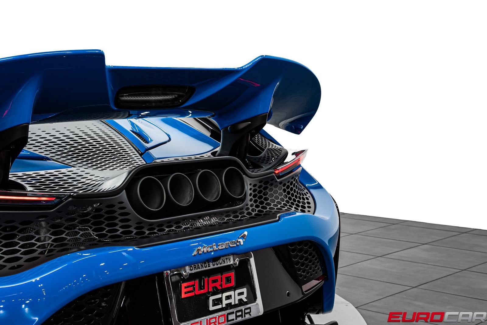 Used 2022 McLaren 765LT photo 27