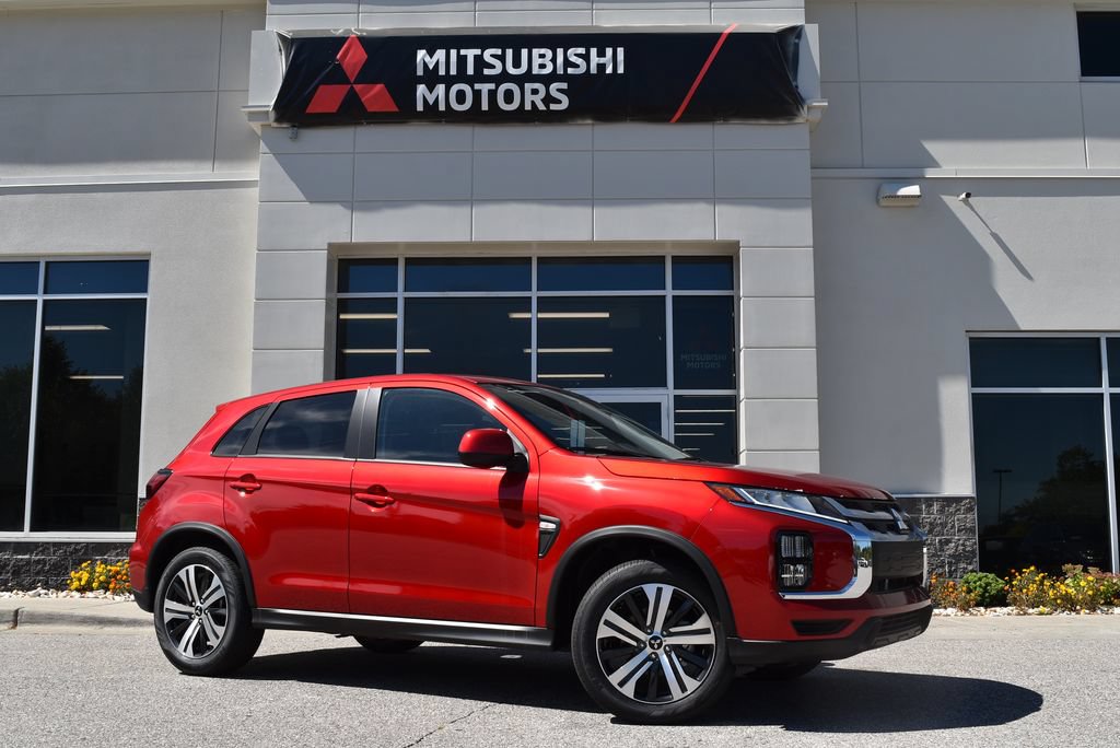 New 2027 Mitsubishi Outlander Sport ES