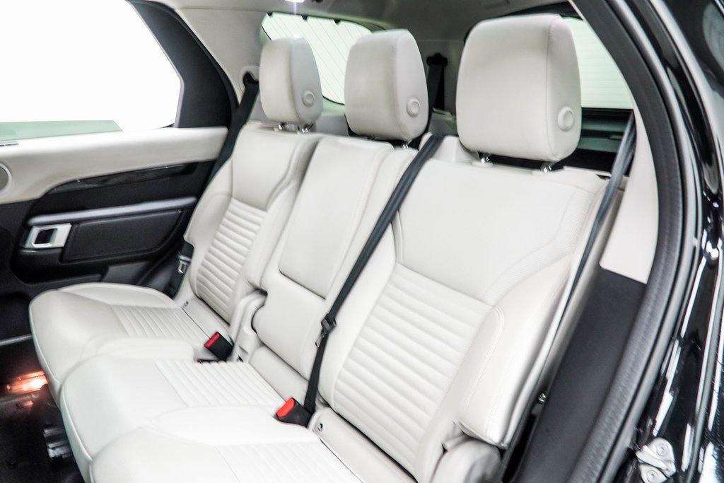 2025 Land Rover Discovery S