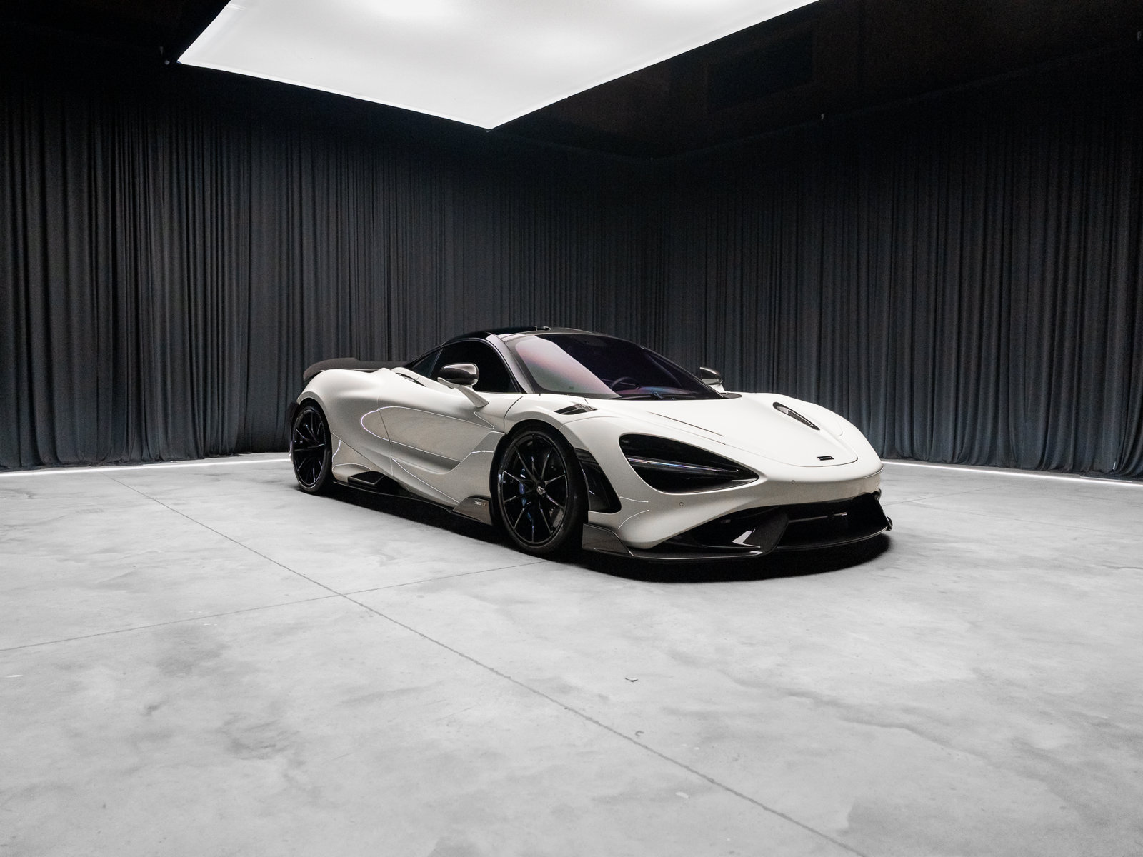 Used 2021 McLaren 765LT photo 36