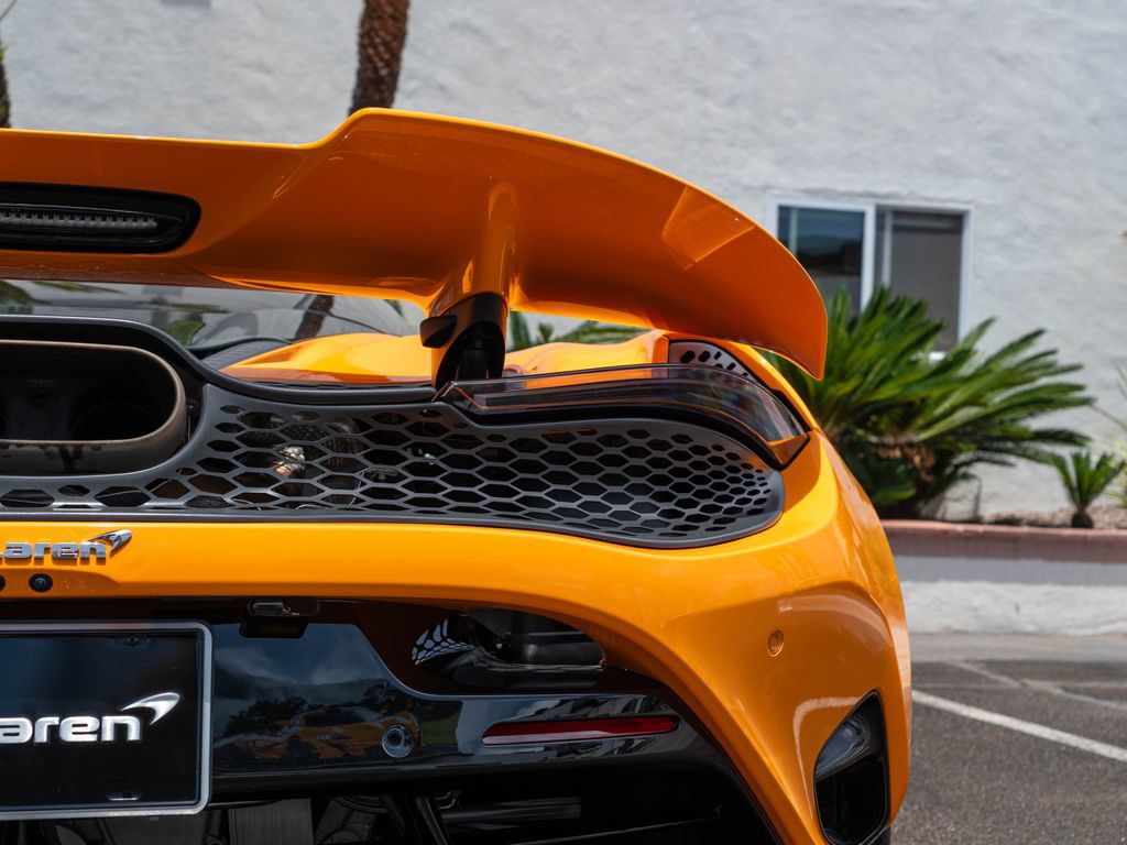 Used 2025 McLaren 750S photo 25
