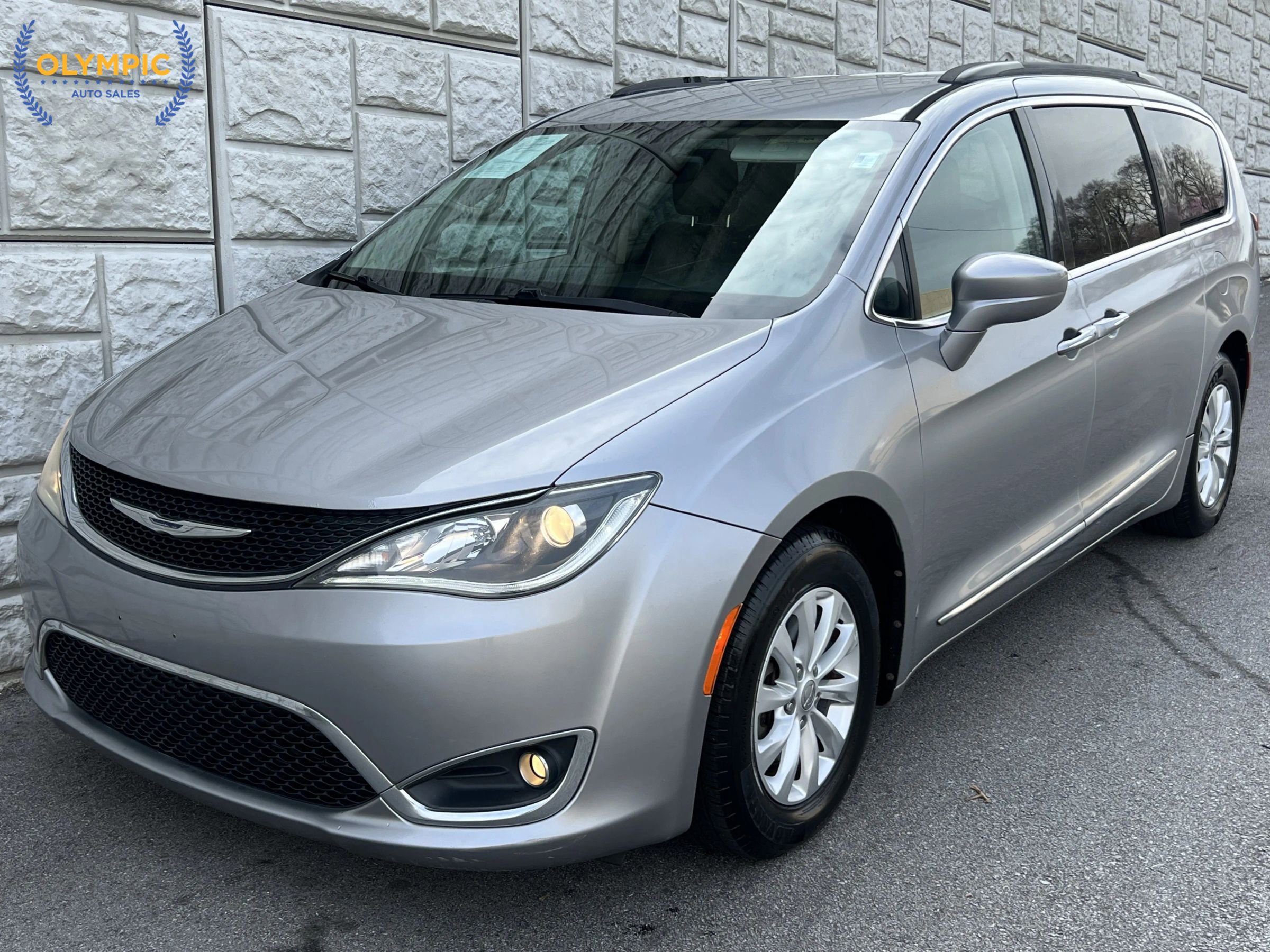 2017 Chrysler Pacifica Touring-L