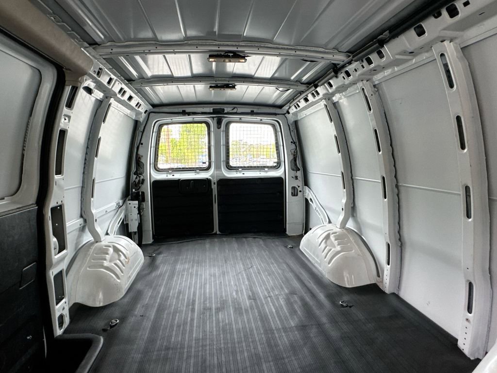 2024 GMC Savana 2500