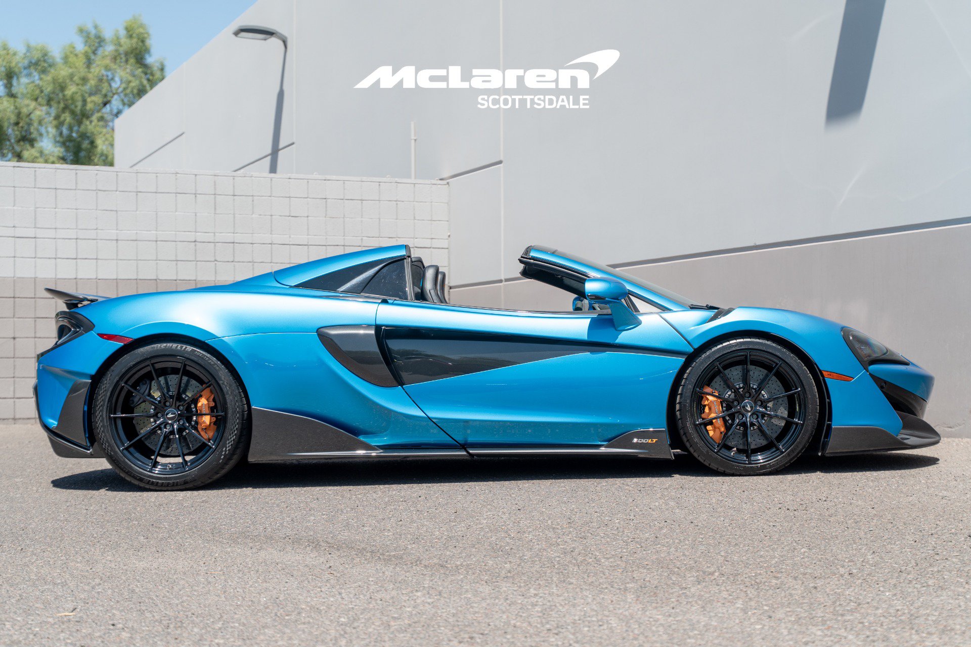 Used 2020 McLaren 600LT Spider photo 8