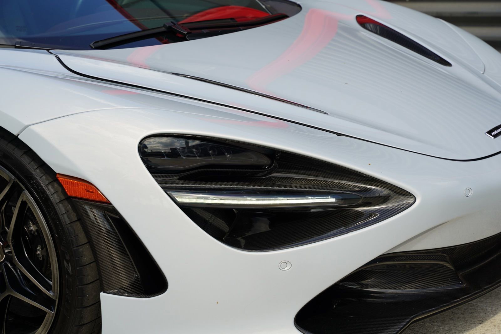 Used 2018 McLaren 720S photo 11