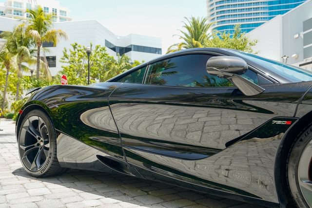 Used 2018 McLaren 720S Performance photo 34