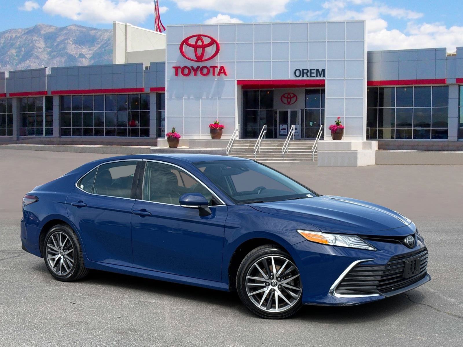 Used 2024 Toyota Camry XLE w/ Cold Weather Package