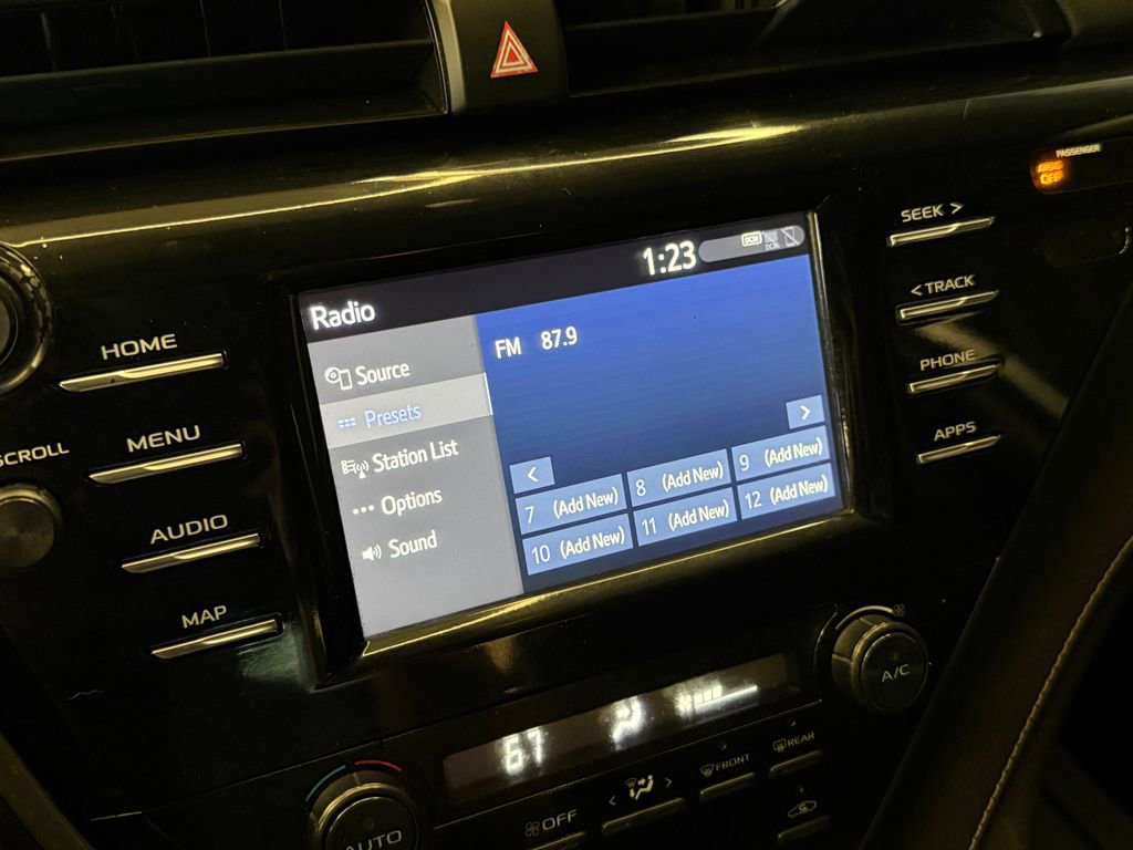 2019 Toyota Camry SE