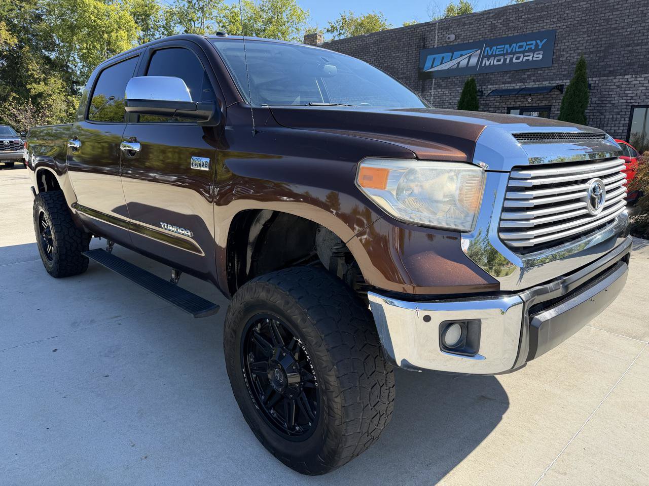 Used 2017 Toyota Tundra Limited w/ Limited Premium Package