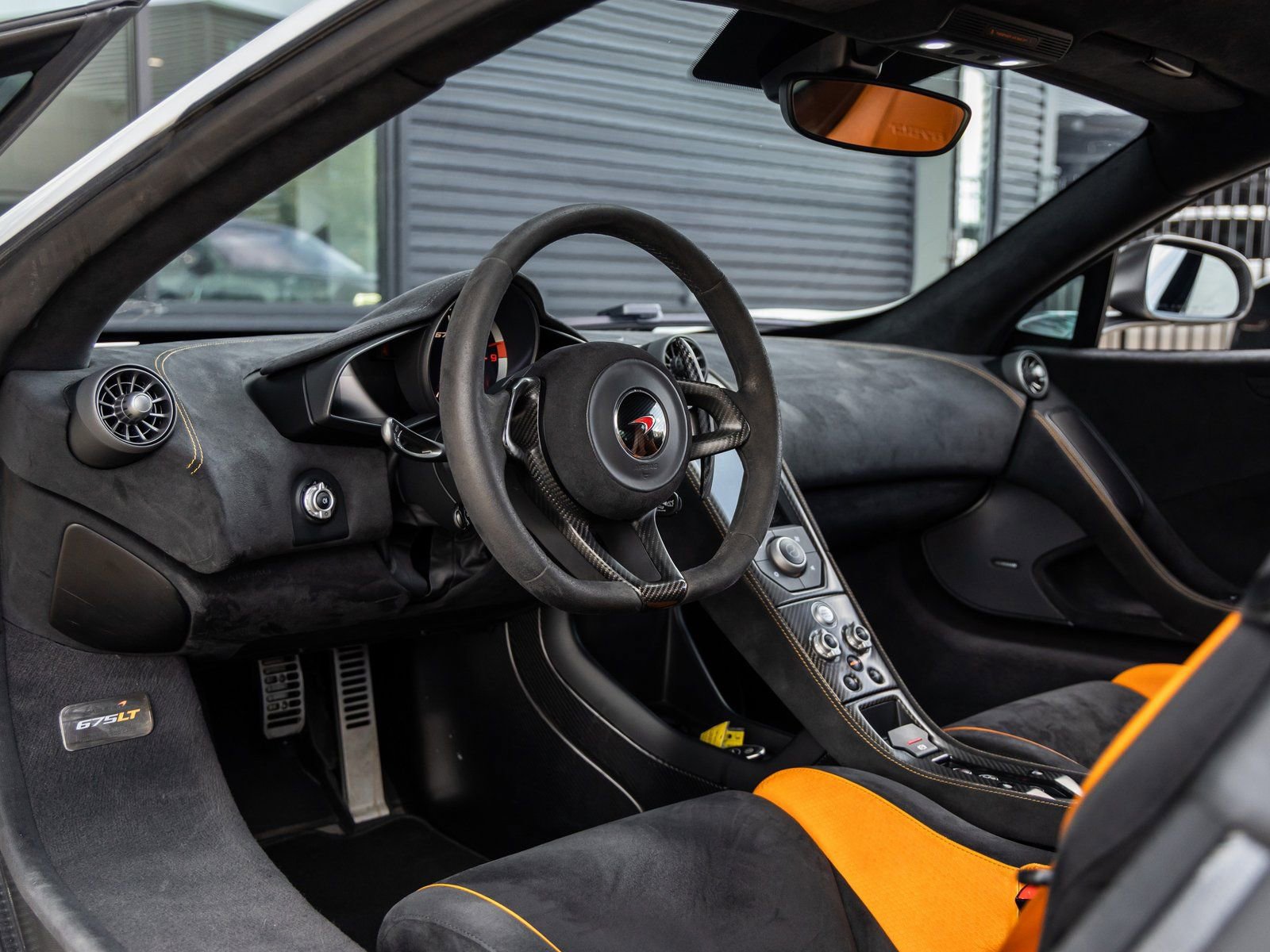 Used 2016 McLaren 675LT Coupe photo 31