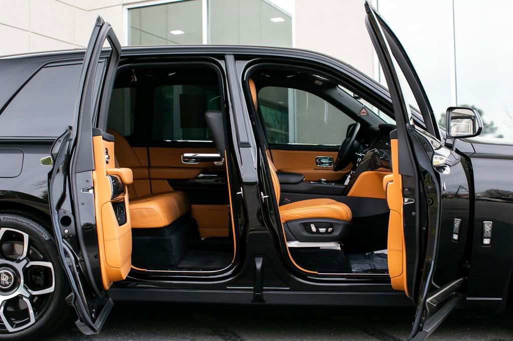 2022 Rolls-Royce Cullinan Black Badge