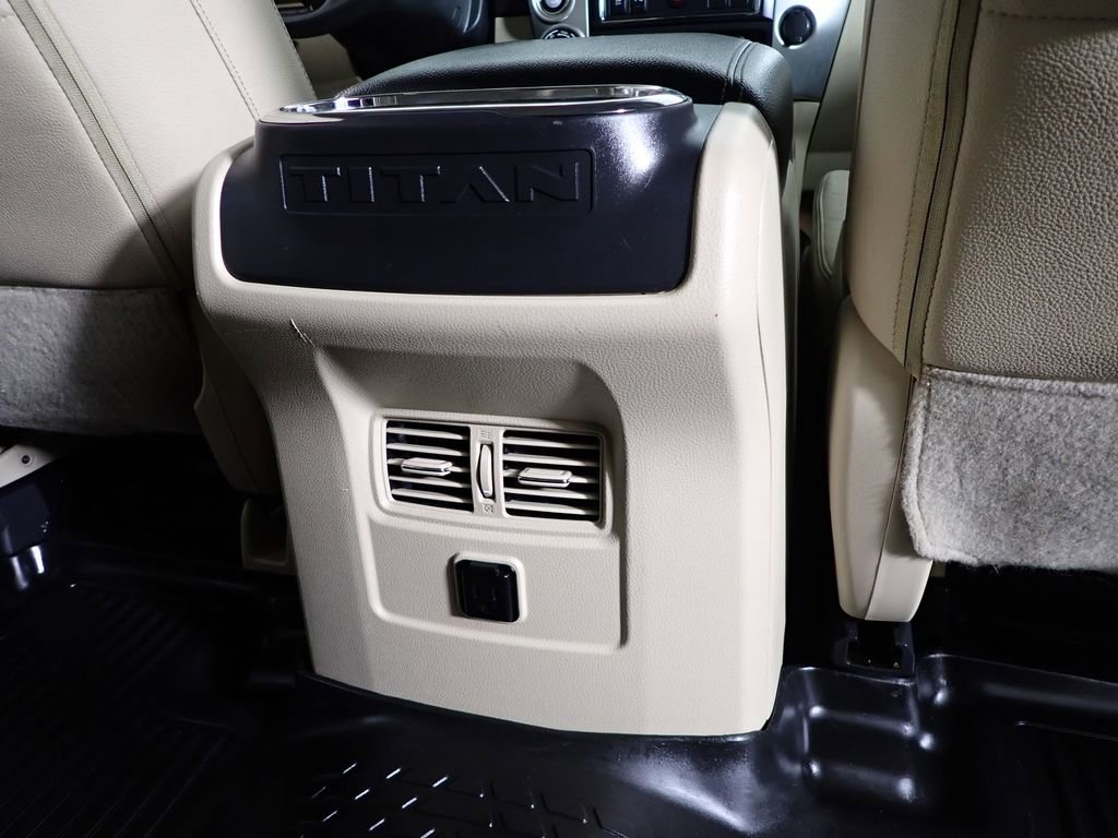 2016 Nissan Titan SL