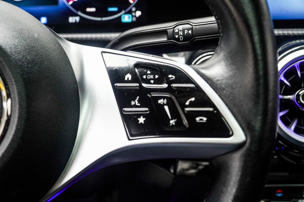 2025 Mercedes-Benz CLA 250