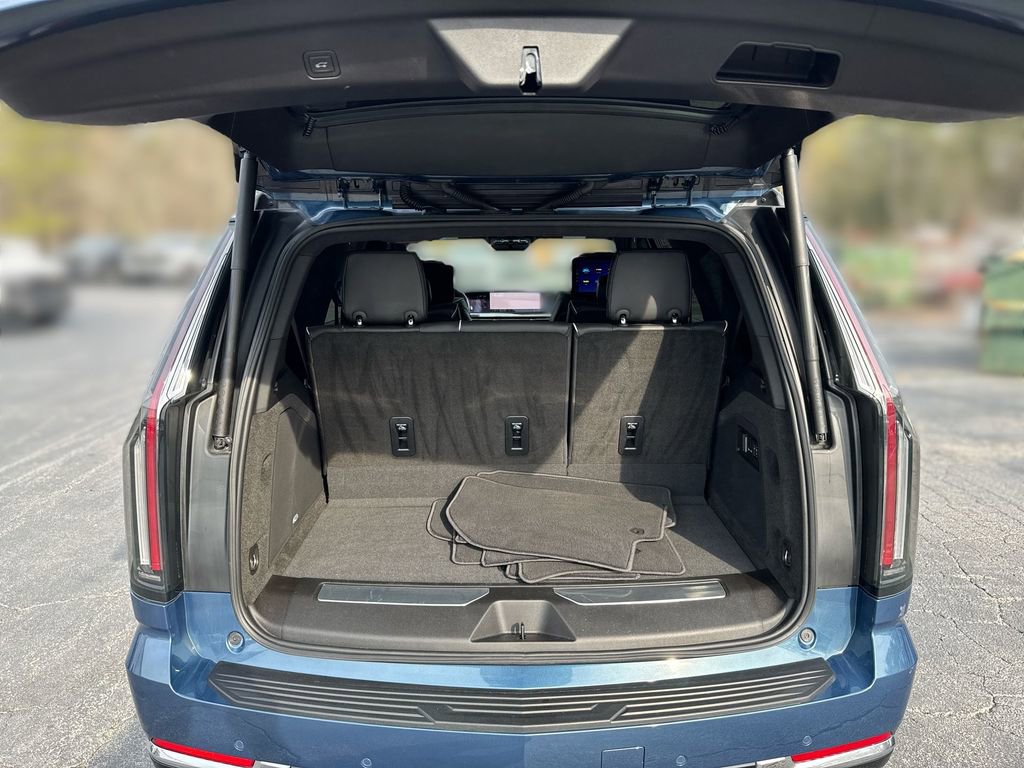 2025 Cadillac Escalade Premium Luxury Platinum