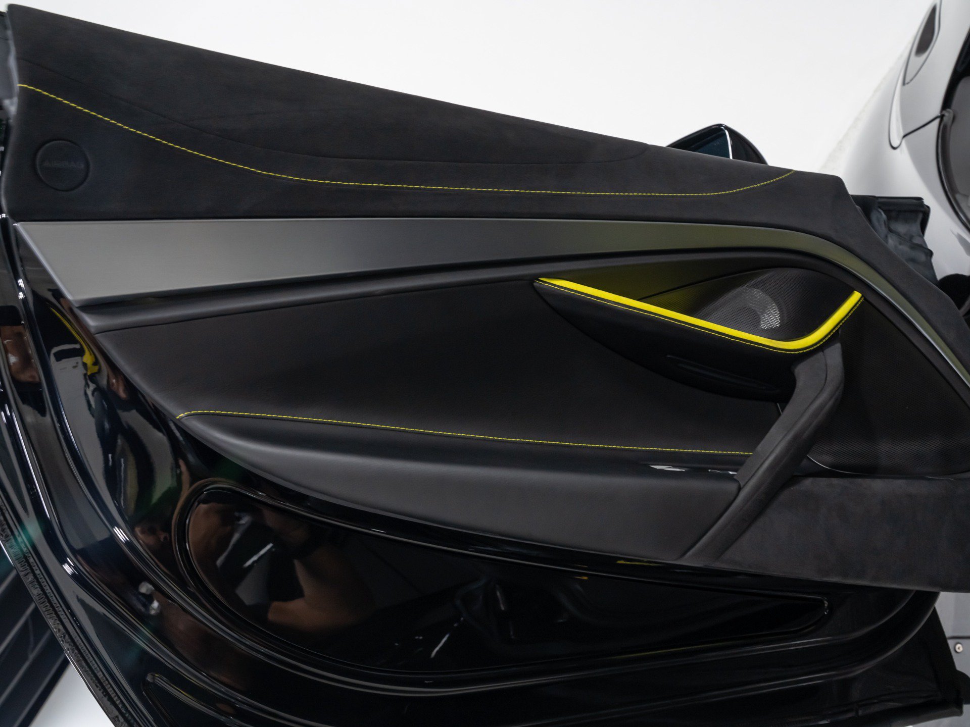 Used 2025 McLaren 750S Spider photo 50