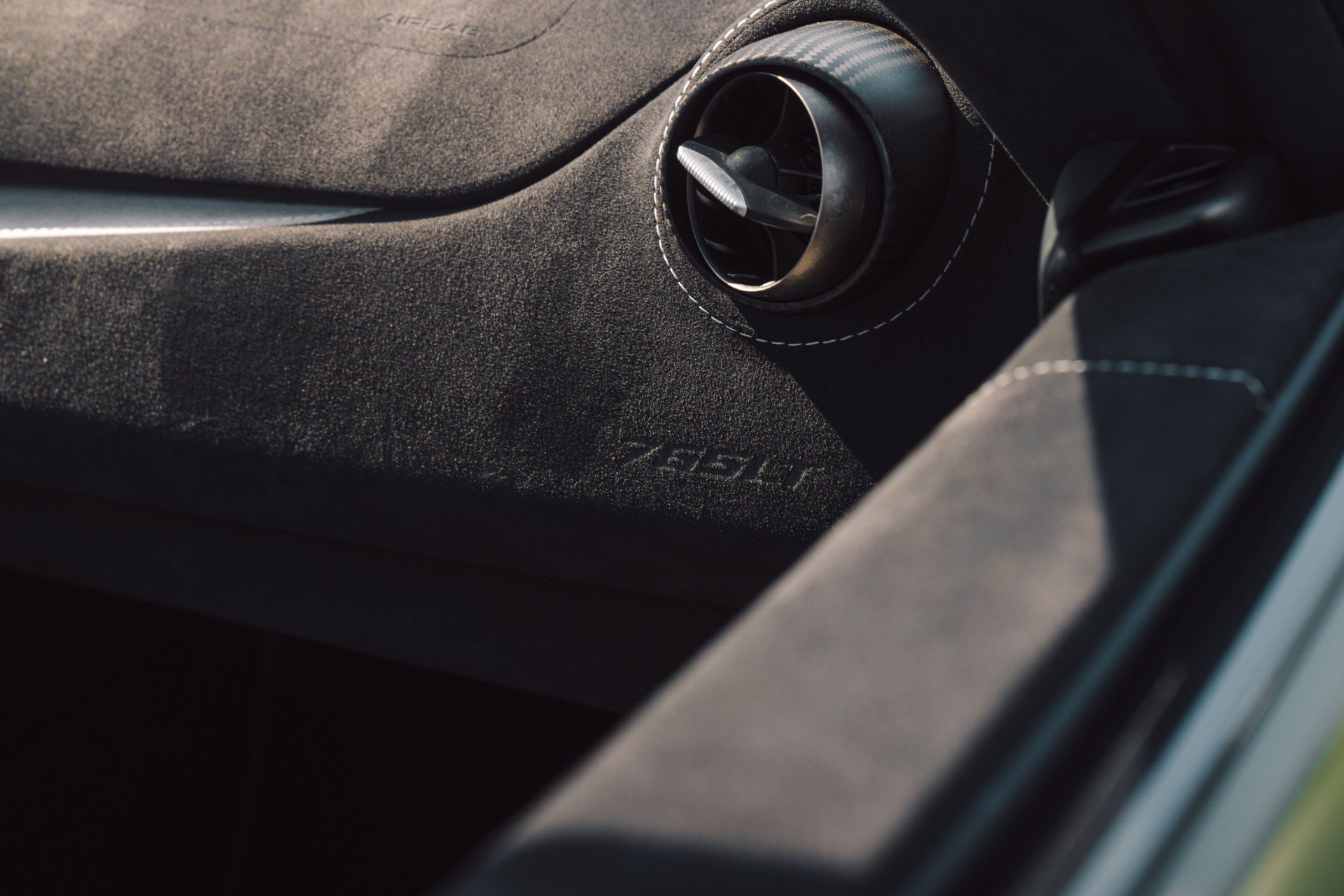 Used 2022 McLaren 765LT photo 69