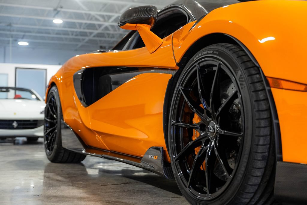 Used 2019 McLaren 600LT photo 10