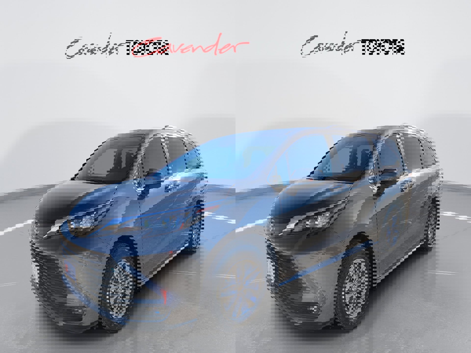 2025 Toyota Sienna XLE