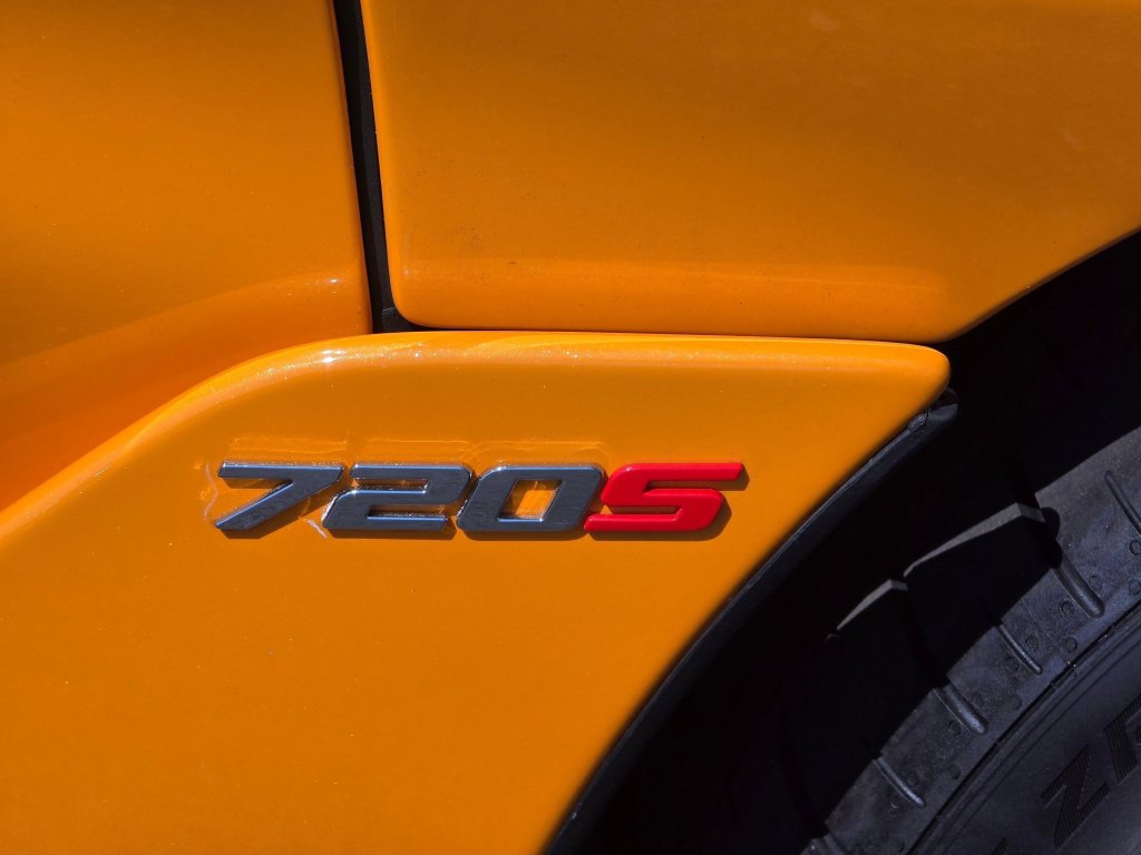 Used 2022 McLaren 720S Performance photo 35