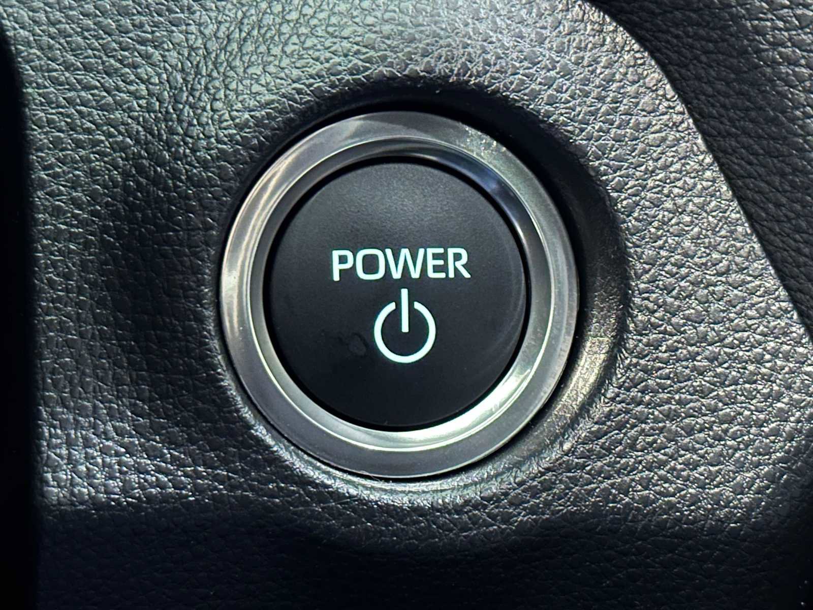 2025 Toyota RAV4 XSE