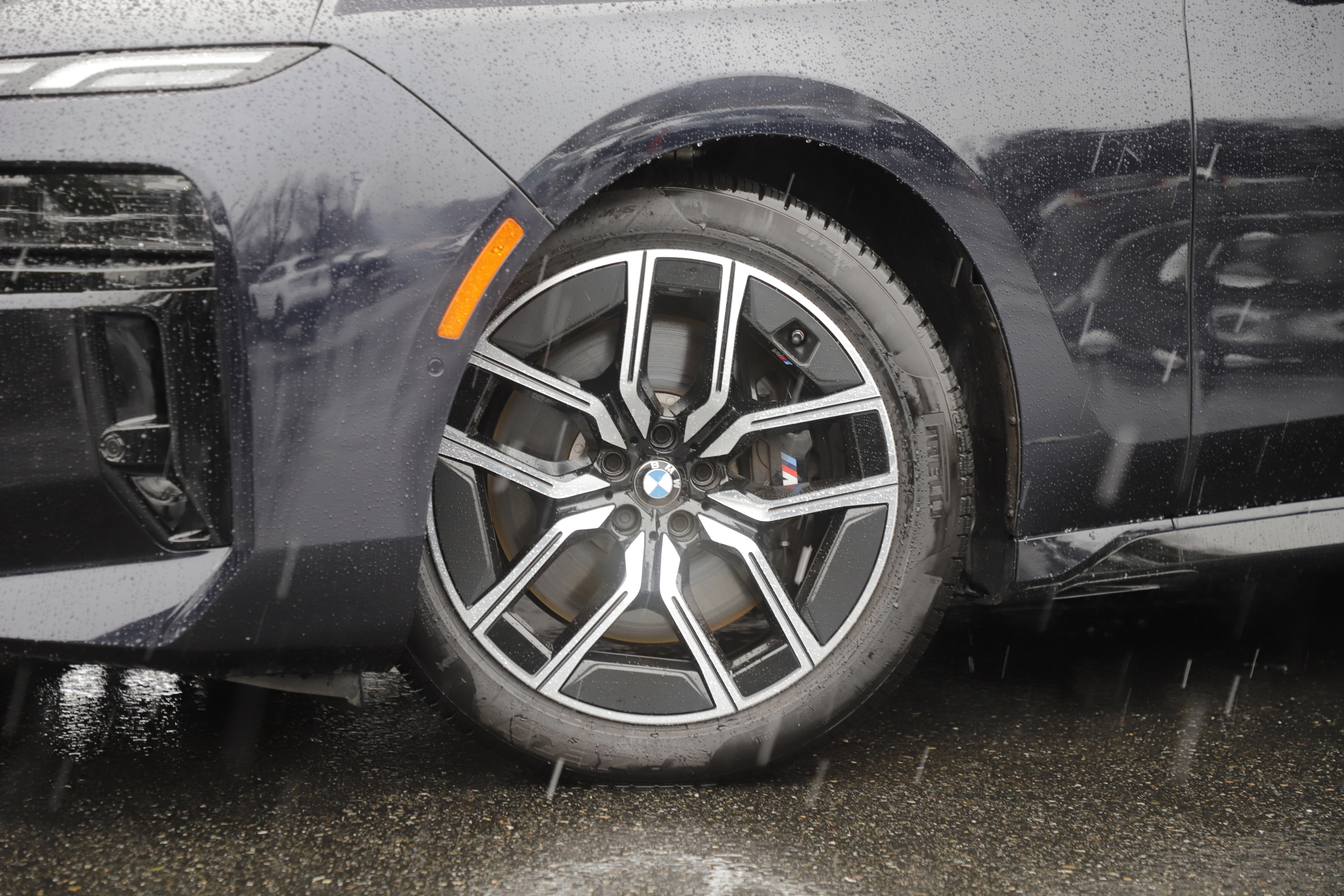 2024 BMW 760i xDrive