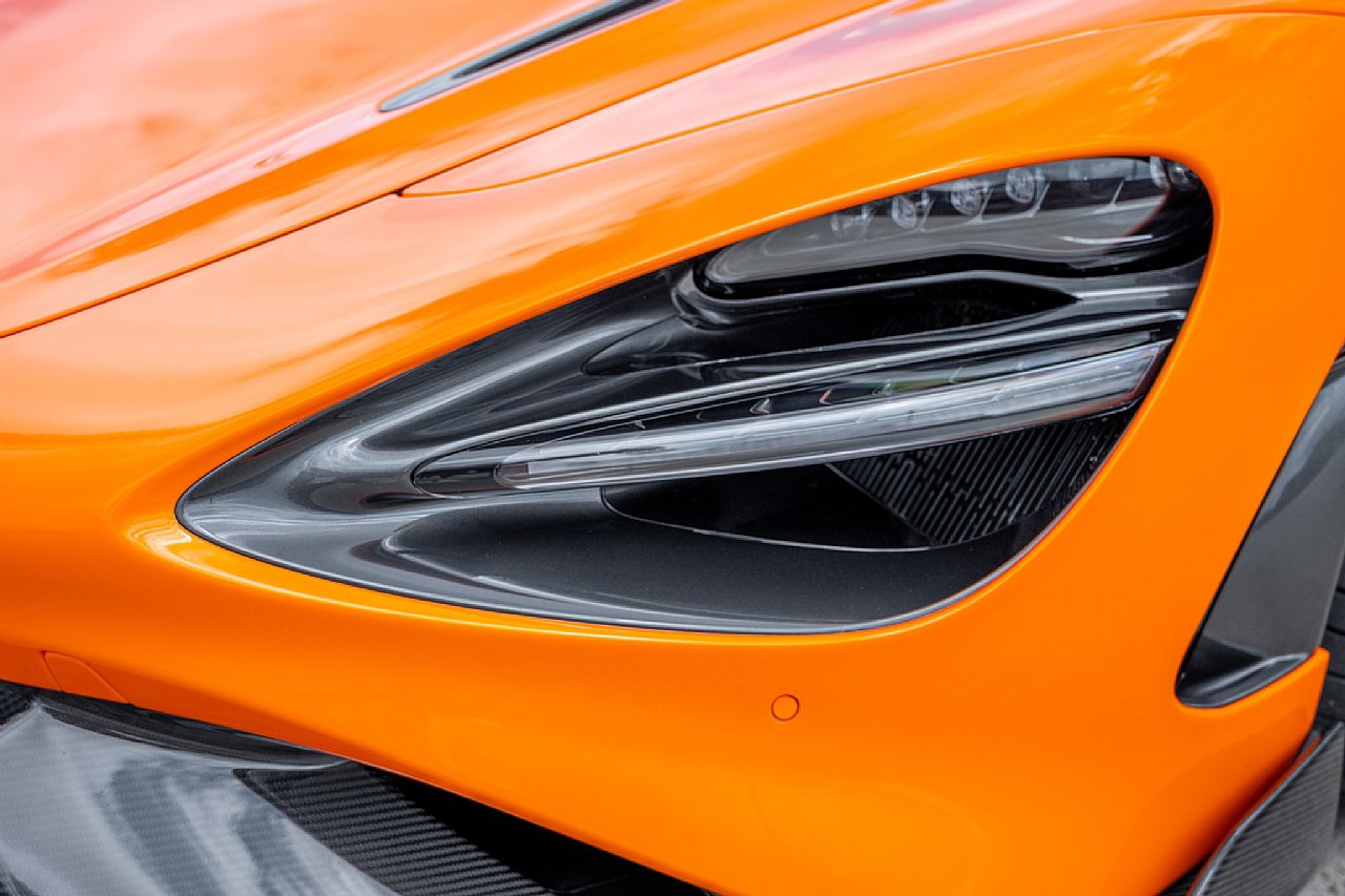 Used 2022 McLaren 765LT photo 18
