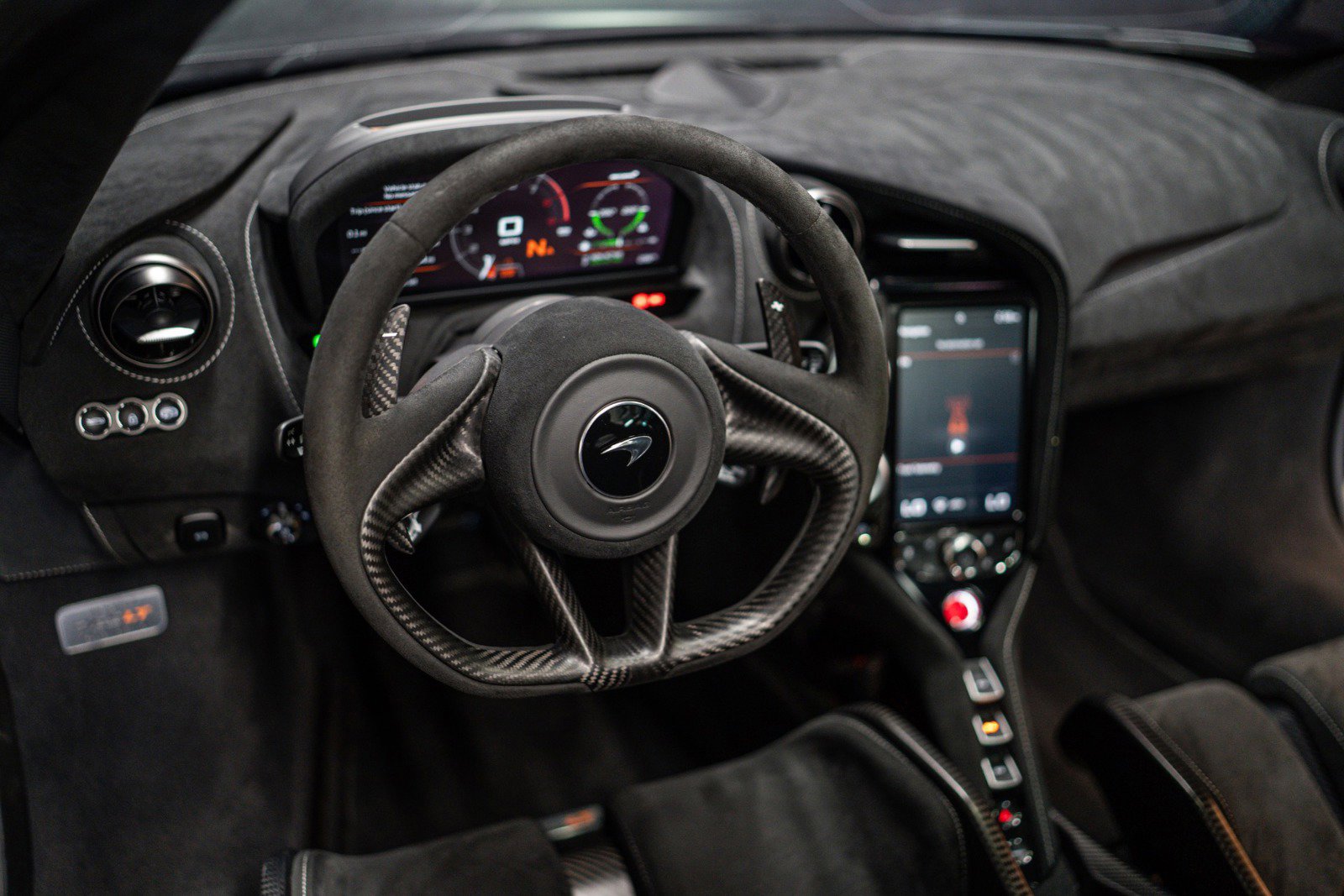 Used 2021 McLaren 765LT photo 9