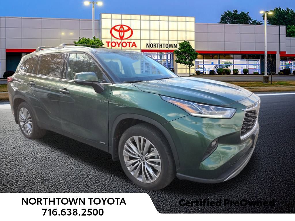 2025 Toyota Highlander Hybrid Platinum