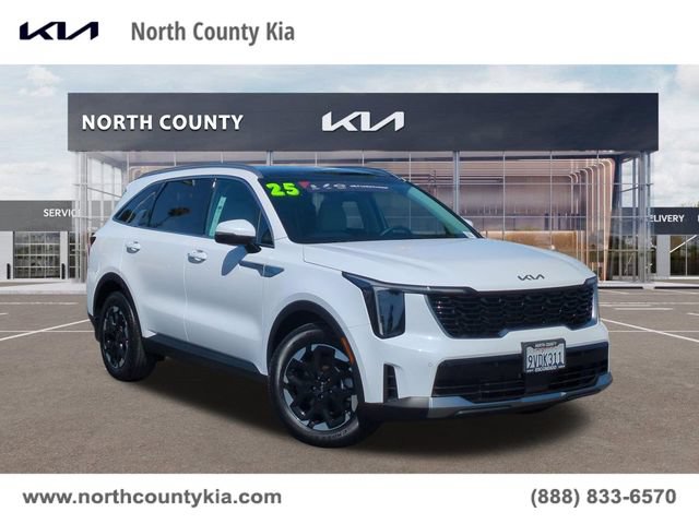 Certified 2025 Kia Sorento S w/ Panoramic Sunroof Package
