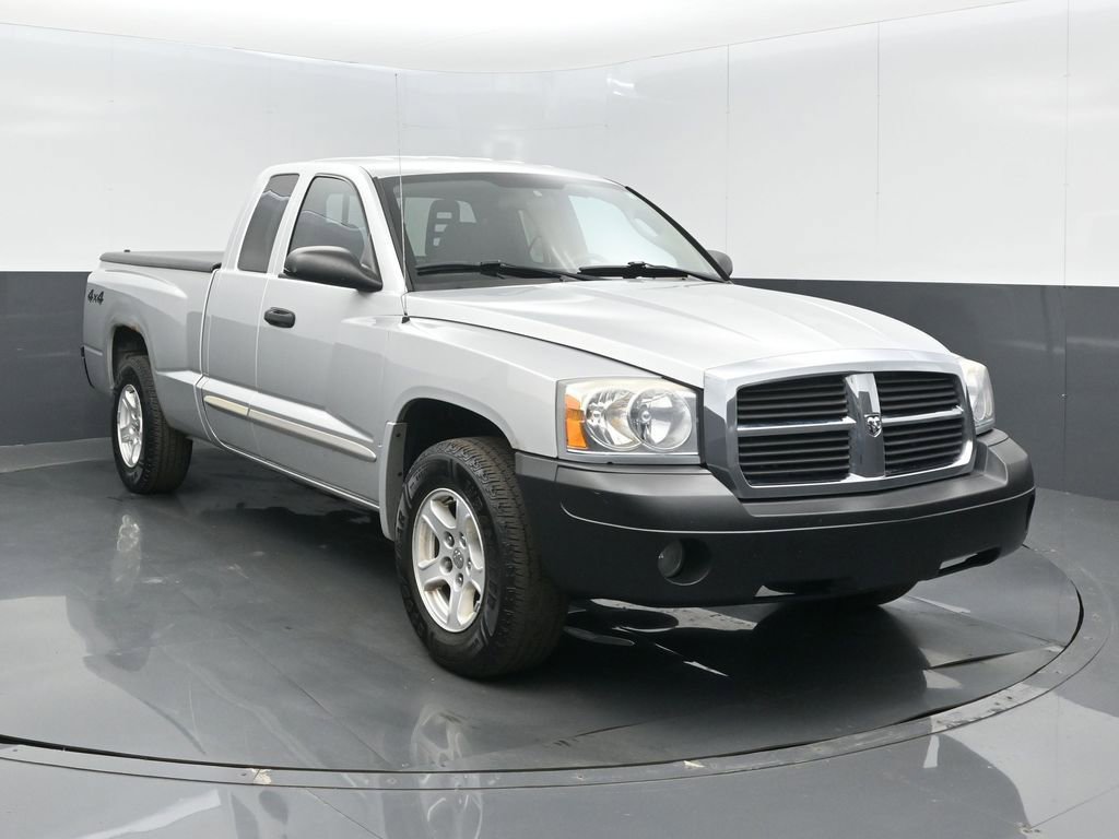 2005 Dodge Dakota SLT