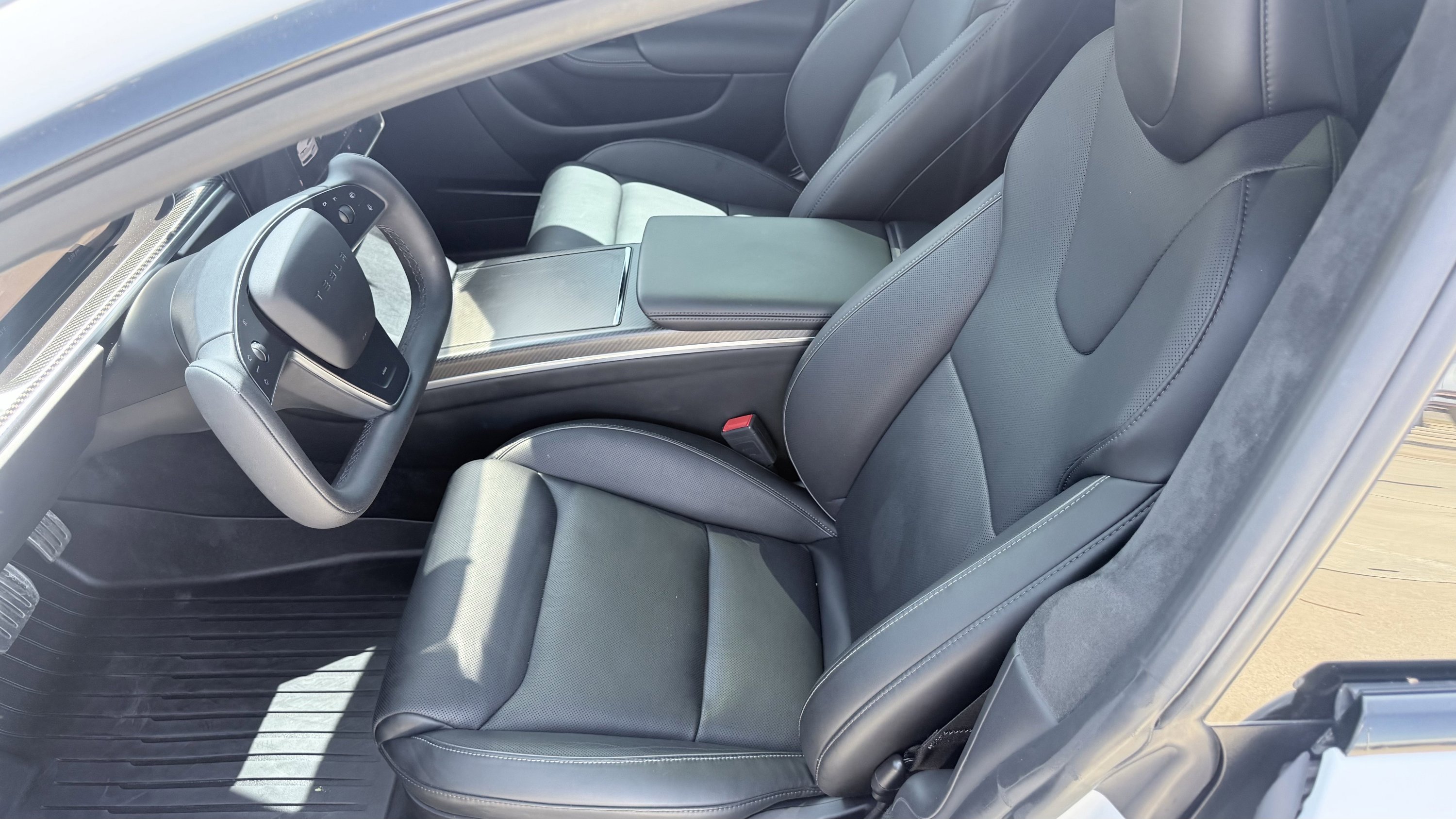 2022 Tesla Model S Plaid