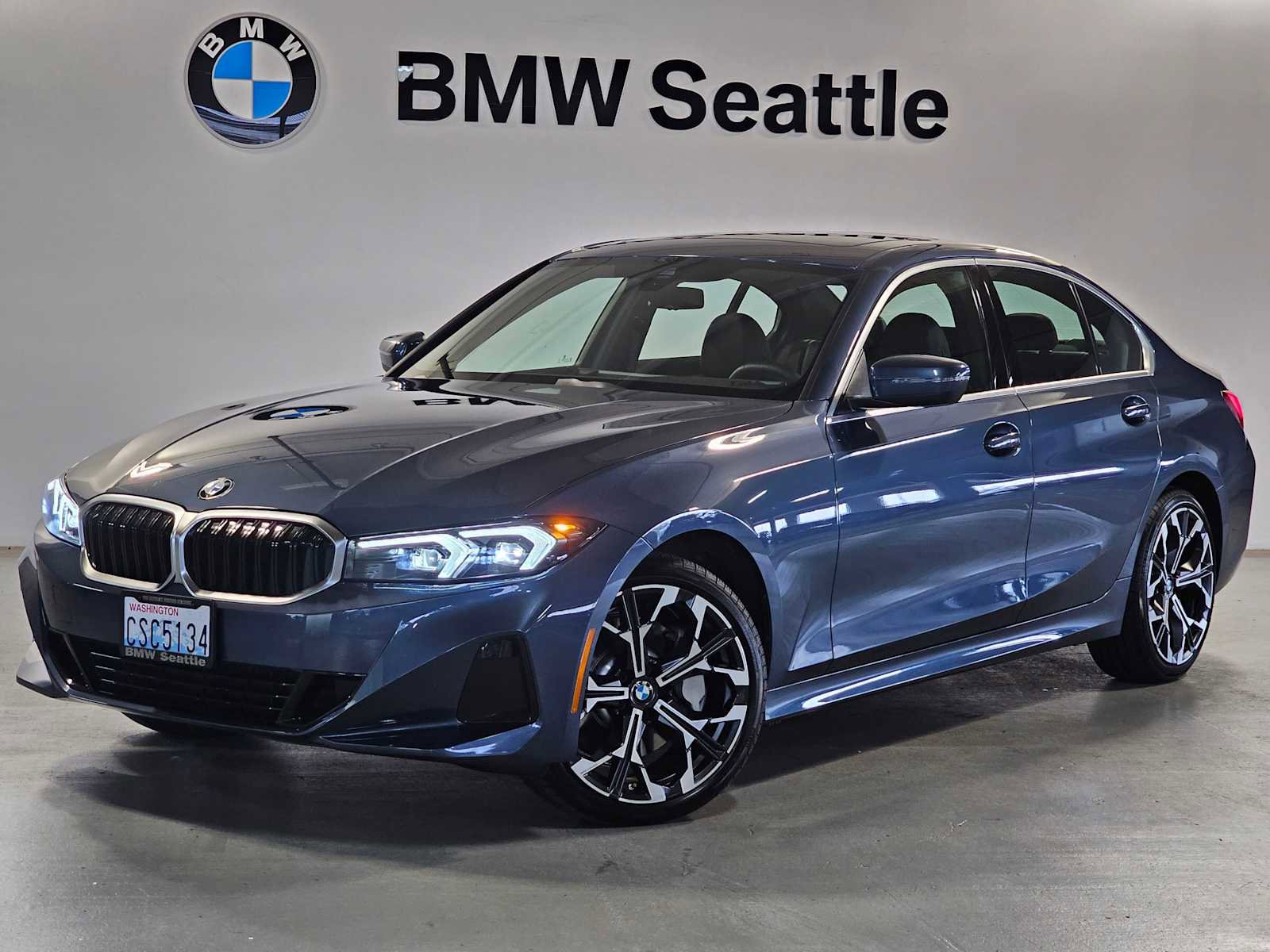 2025 BMW 330i xDrive Sedan
