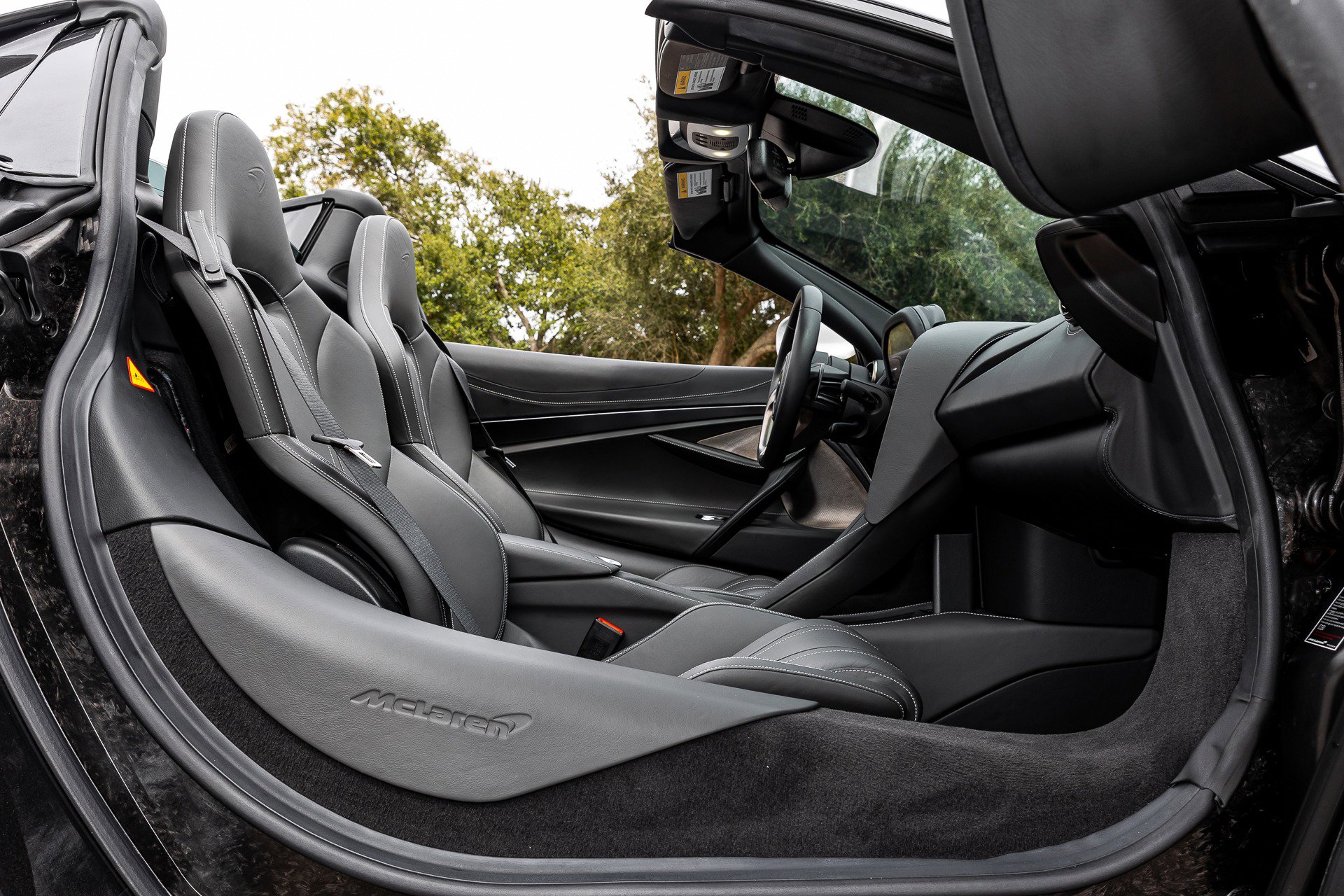 Used 2020 McLaren 720S Luxury photo 46