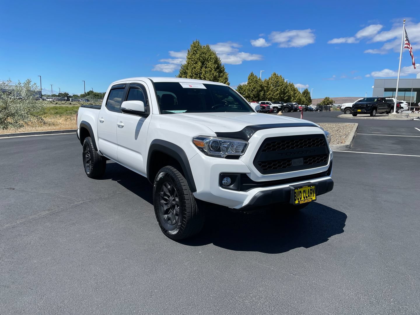 2018 Toyota Tacoma SR Double Cab 5' Bed V6 4x4 AT (Natl)