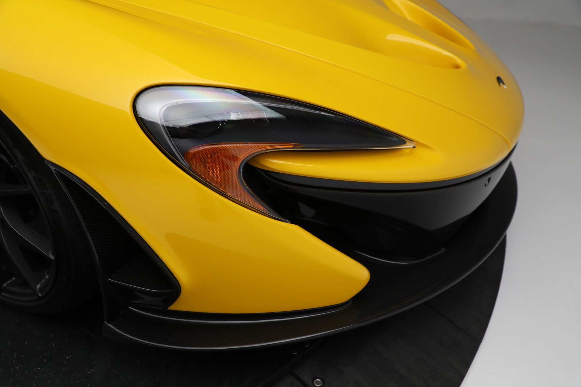 Used 2015 McLaren P1 photo 29