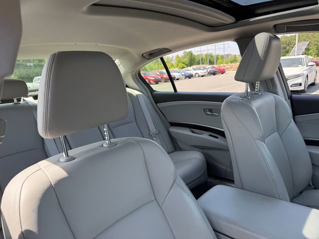 2015 Acura RLX w/ Technology Package