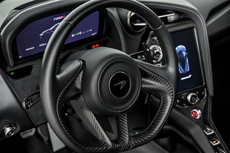 Used 2019 McLaren 720S photo 21