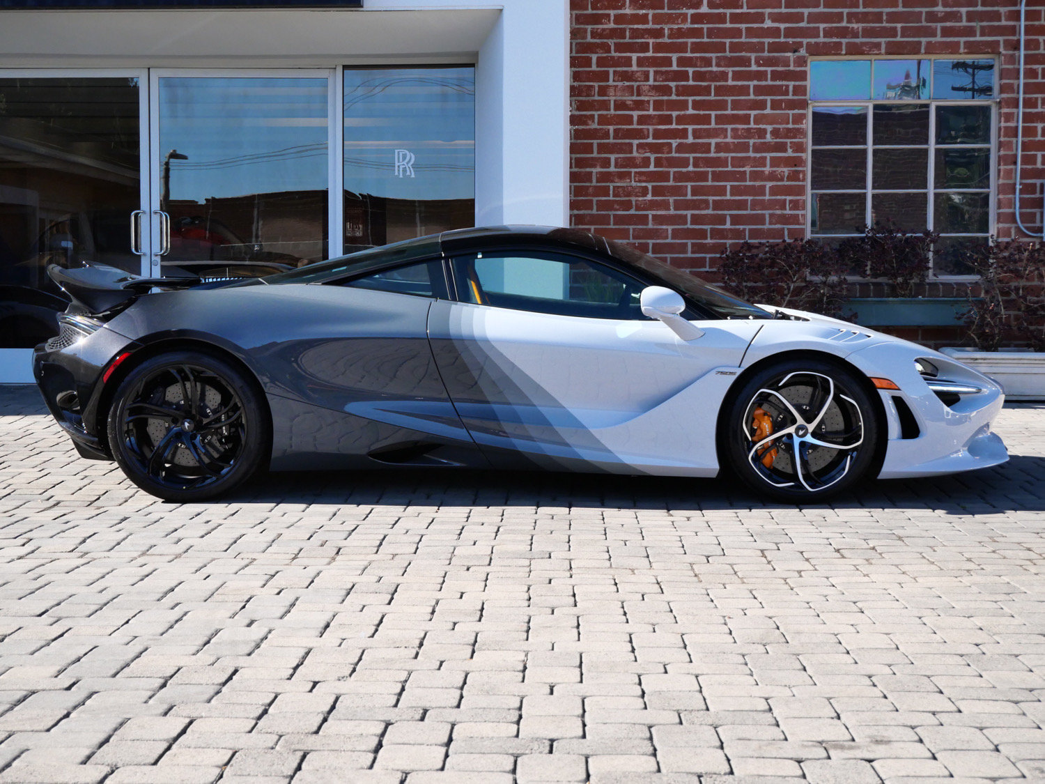 Used 2025 McLaren 750S photo 3