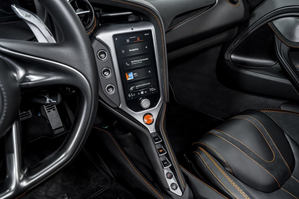Used 2026 McLaren 750S photo 20