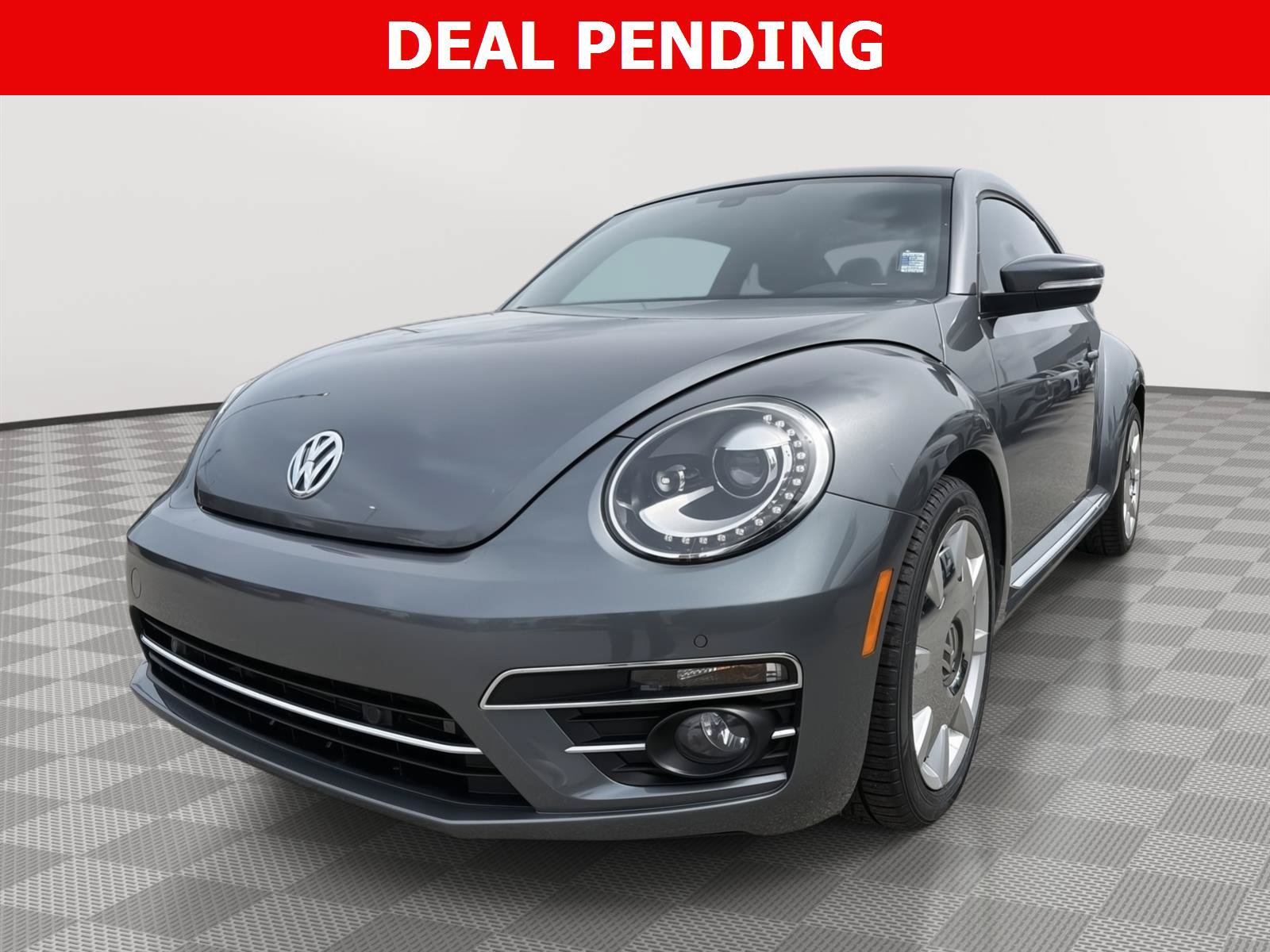 Used 2019 Volkswagen Beetle 2.0T SE w/ SE Premium Package