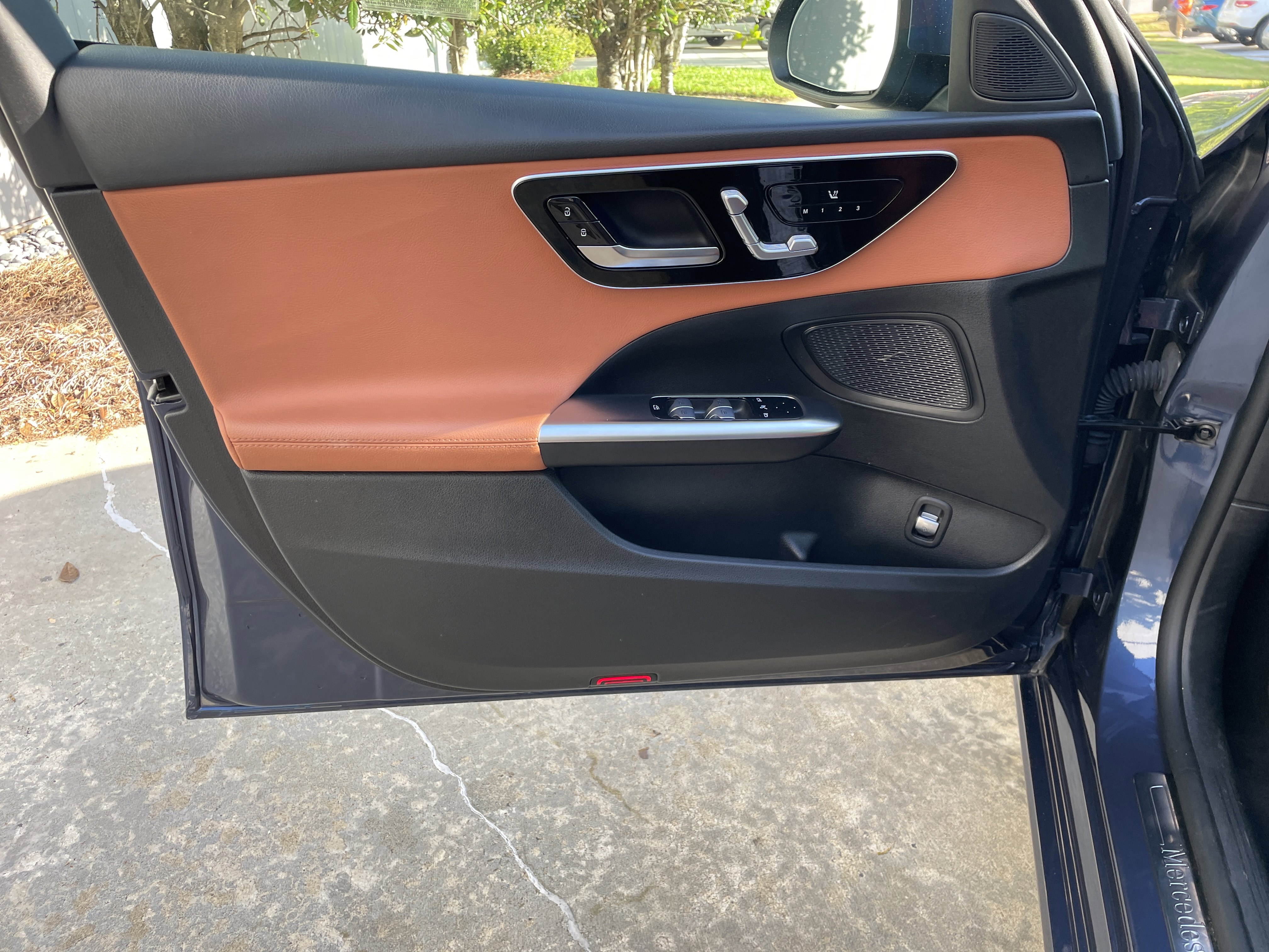 2025 Mercedes-Benz C 300 Sedan