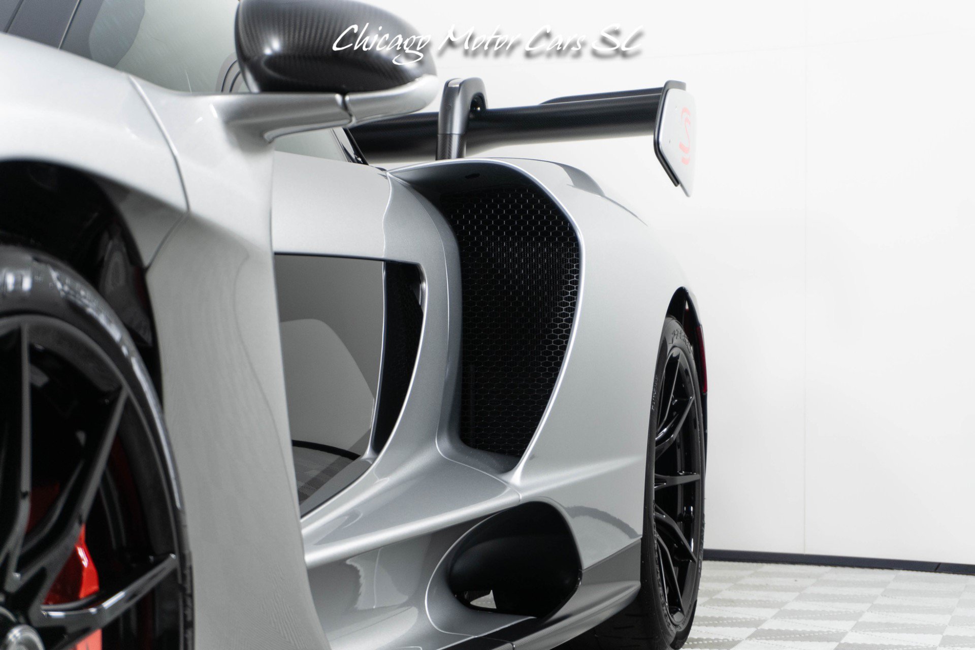 Used 2019 McLaren Senna photo 9